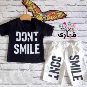 البيع عدد 4 قطع ملابس اطقم ولادي بياقة مستديرة وشورت طقم ولادي بطباعة حروف