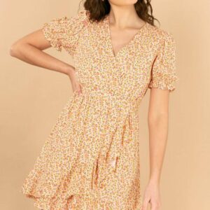 فستان ميدي بياقة مربعة وخصر مطاطي ونقشة ورود