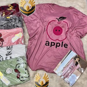 قميص نوم نسائي قطني بنقشة تفاحة – تصميم كاجوال ومريح