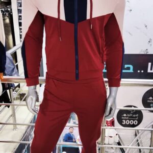بدلة رياضية رجالية بألوان ثلاثية أنيقة (أحمر، كحلي، أبيض)