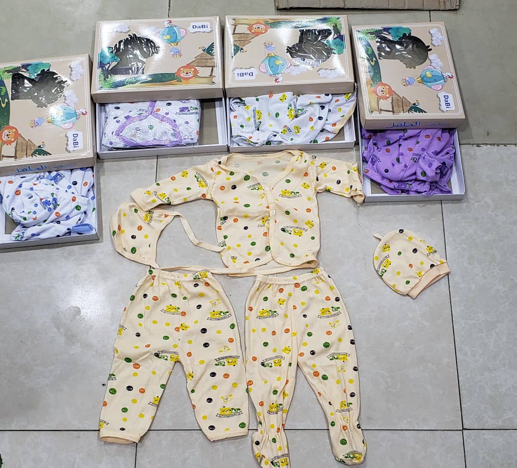 طقوم مواليد ابو 5 قطع قطن ممتاز