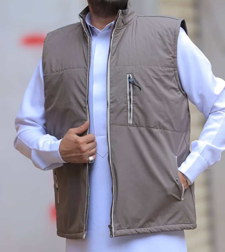 يلاقات برشوت خامة ثقيلة، مريحة، وشكل أنيق