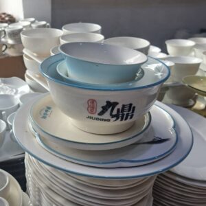 طقم سيراميك مكون من 6 قطع