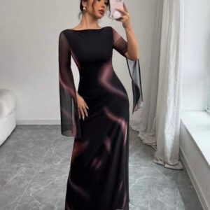 فستان نسائي طويل أنيق – كم واسع شفاف – قماش استرتش مطاط – تصميم مموج عصري – مقاسات M/L/XL