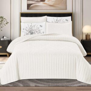 لحاف عـرائـسي مضغوط قطني ذو الوجهين المختلفين محبو معبئ حشو وسط لا منفوخ ولا مضغوط ثقيل يعتبر لحاف كل الفصول الخامه ممتازه جدا عمليه قويه درجه اولئ