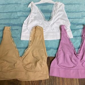 صدريات نسائية أنيقة مع لمسة دانتيل فاخرة