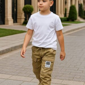 بنطلون ولادي حلوووه وانيقه يناسب من عمر ٤ إلى ١٠