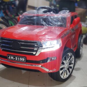 سيارة كهربائية للأطفال بجهاز تحكم – تصميم فاخر SUV مع أضواء LED وعجلات كبيرة